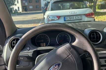 Ford Fiesta 89.900 km 1.990 € Alsdorf 52477