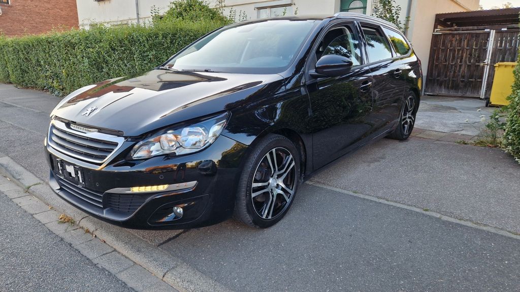 Peugeot 308 160.000 km 6.450 &euro; Eschweiler 52249