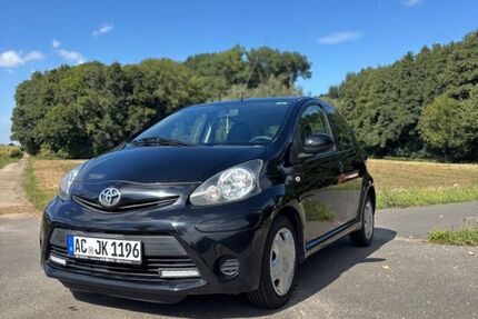 Toyota Aygo (X) 99.000 km 3.700 € Alsdorf 52477