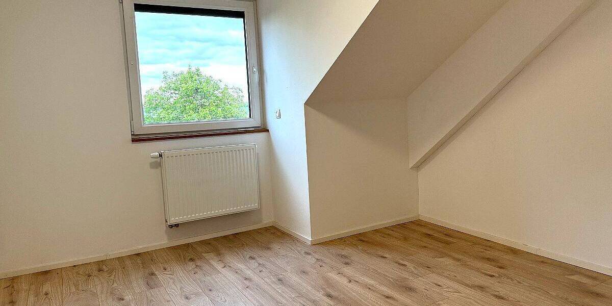 Etagenwohnung Aldenhoven-Siersdorf Siersdorf - 3 Zimmer, 90 m&sup2;, 900&euro; | Angebot:26725131