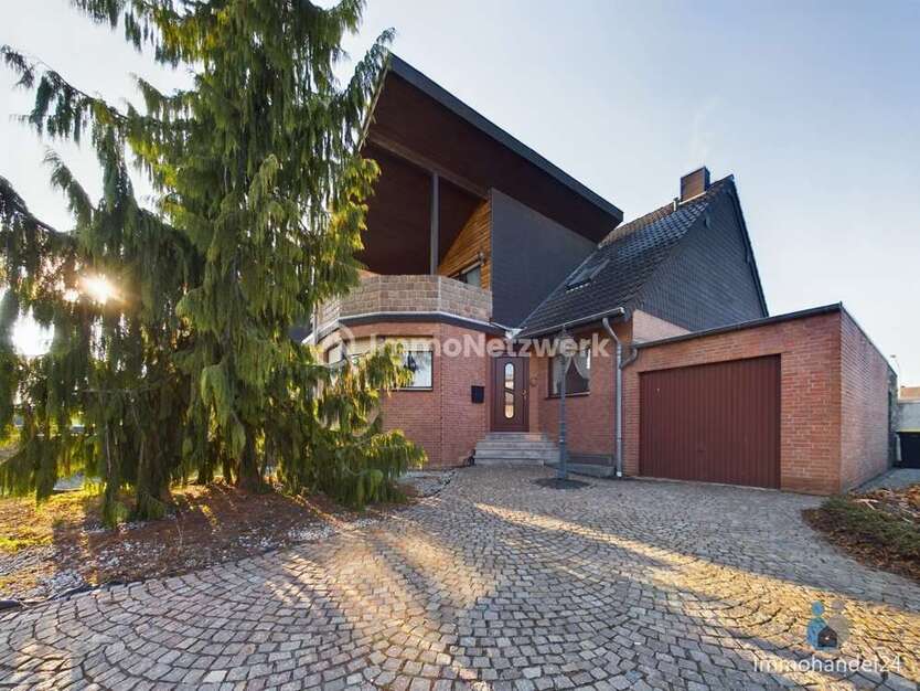 Haus zum Kaufen in Langerwehe 365.000 € 137 m²