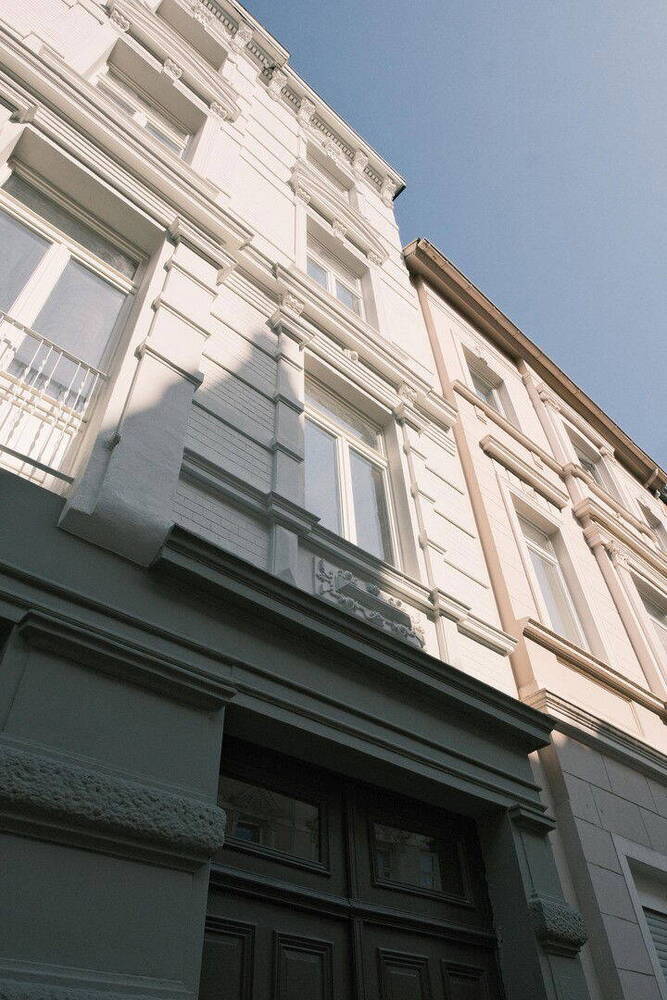 Helle 3,5-Zimmer-Wohnung in kernsaniertem Denkmalobjekt zum Selbstausbau