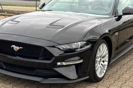 Ford Mustang 33.000 km 38.500 € Jülich 52428