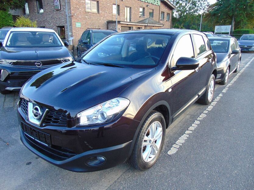 Nissan Qashqai 33.000 km 9.900 € Eschweiler 52249