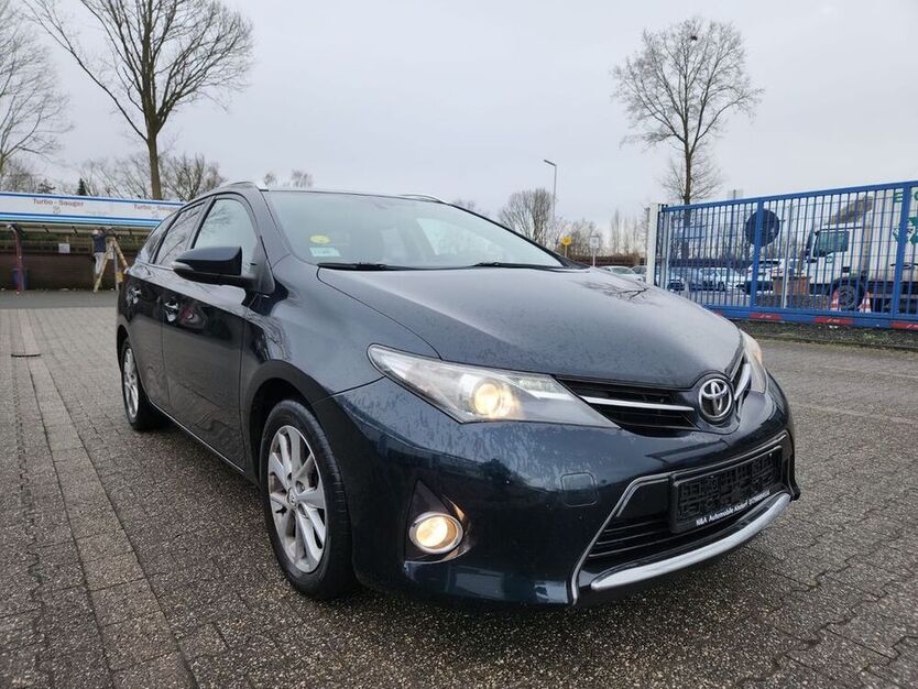 Auris