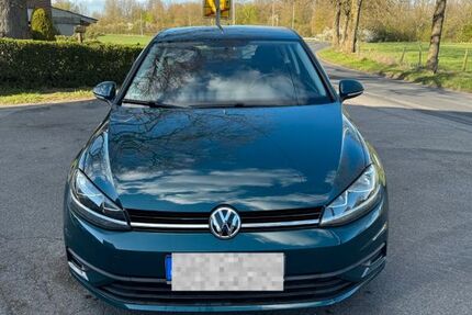VW Golf 82.798 km 10.000 &euro; Herzogenrath 52134