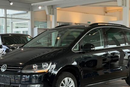VW Sharan 133.000 km 18.999 &euro; Inden 52459