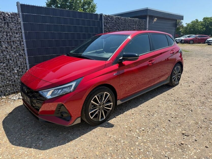 i20