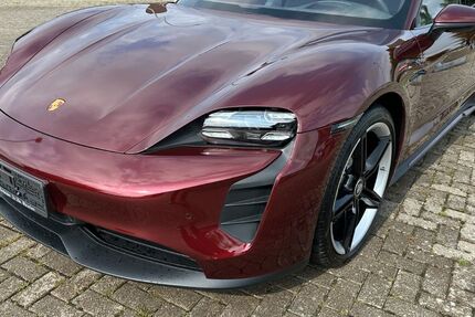 Porsche Taycan 10.000 km 79.999 € würselen 52146