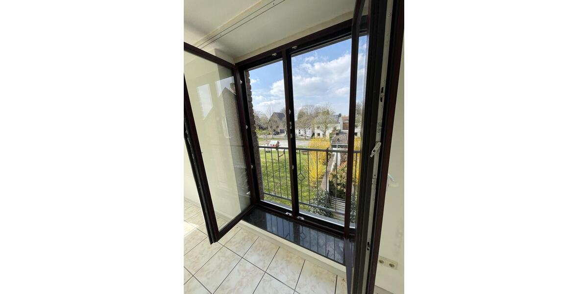 Exklusive Penthousewohnung mit Balkon und Blick ins Grüne - 97m2 3 zimmer