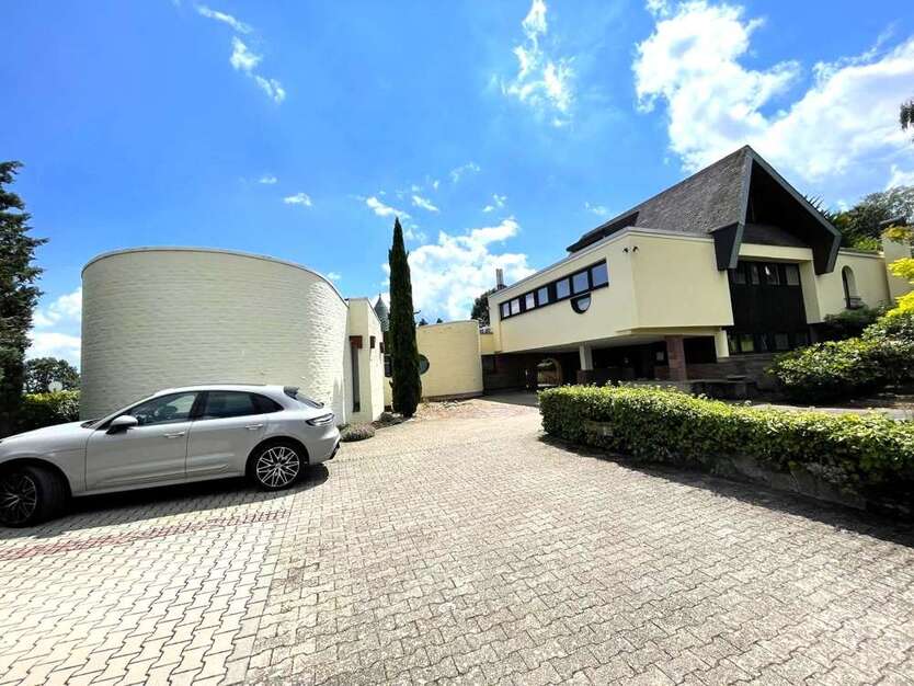 Haus zum Kaufen in Nideggen Rath 668.000 € 300 m² 9 zimmer