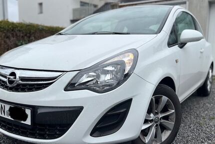 Opel Corsa 102.000 km 3.400 &euro; Aachen 52078