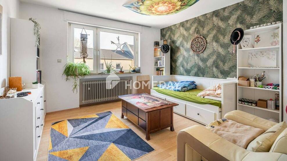 Raum für die ganze Familie - Charmantes Zweifamilienhaus mit Gartenidylle