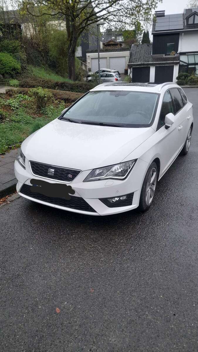 Seat Leon 179.000 km 7.700 € Aachen 52076
