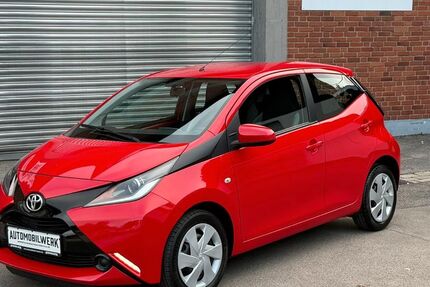 Toyota Aygo (X) 117.980 km 6.499 € Düren 52353