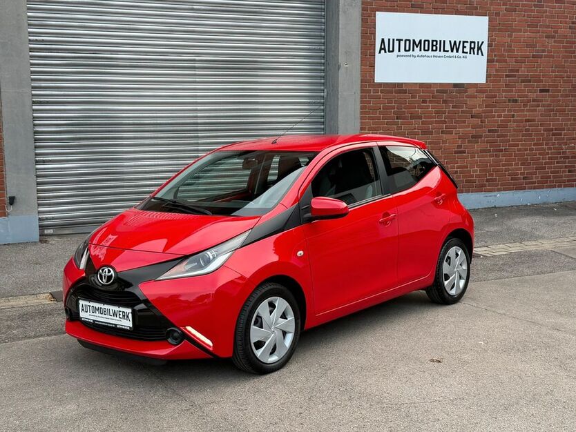 Toyota Aygo (X) 117.980 km 6.499 € Düren 52353