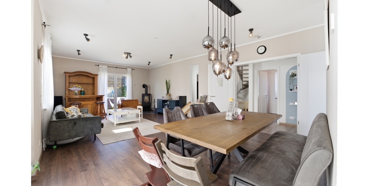 Mit 3D: Neuwertig - Nachhaltig - Stilvoll -Einfamilienhaus mit Platz für Ihre Familie und moderner Technik - Einfamilienhaus Düren Mariaweiler-Hoven | Angebot:25380713