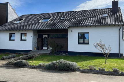 Haus zum Mieten in Aachen 2.500 € 230 m²