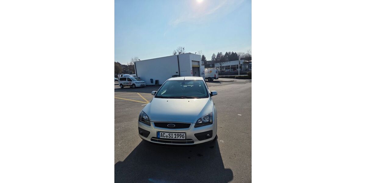 Ford Focus 212.000 km 2.000 &euro; Aachen 52070