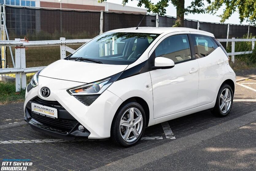 Aygo (X)