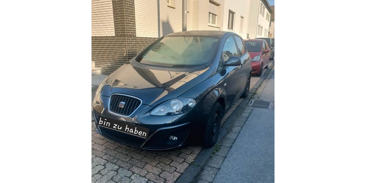 Seat Altea 153.488 km 4.500 &euro; Aachen 52080
