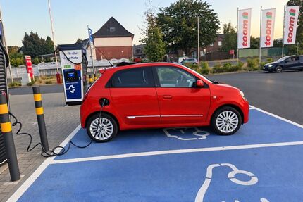Renault Twingo 21.000 km 12.200 &euro; Aachen 52074