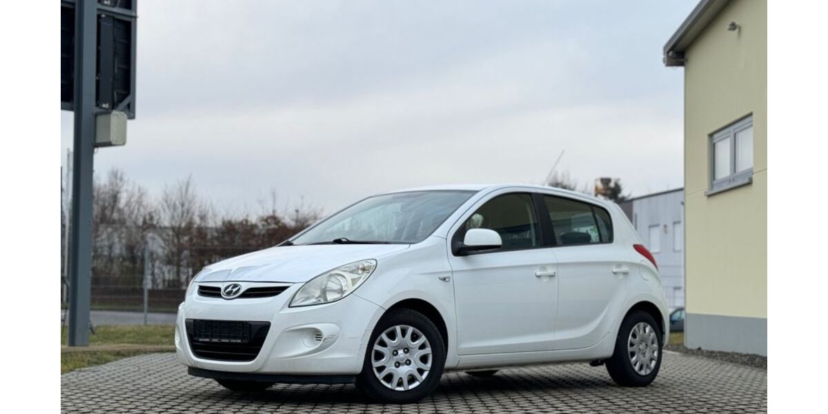 Hyundai i20 120.000 km 3.999 &euro; Eschweiler 52249