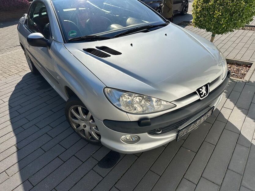 Peugeot 206 158.000 km 780 € Geilenkirchen 52511