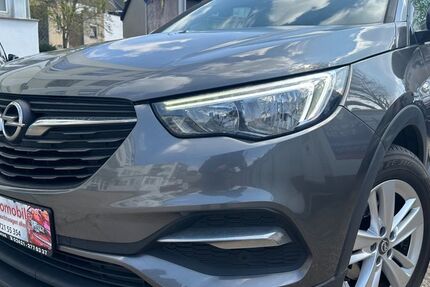 Opel Grandland (X) 142.450 km 9.299 &euro; Düren 52353