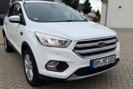 Ford Kuga 140.700 km 11.300 &euro; Düren 52353