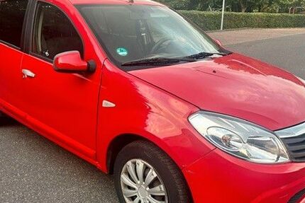 Dacia Sandero 166.000 km 1.990 &euro; Aachen 52078