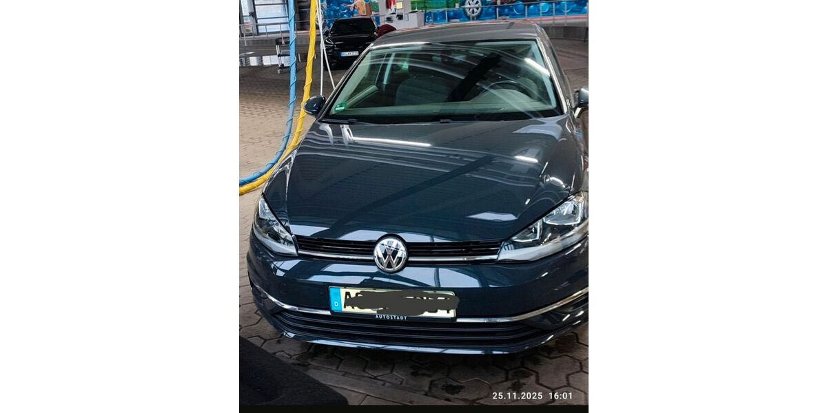 VW Golf 60.900 km 16.900 &euro; Aachen 52068