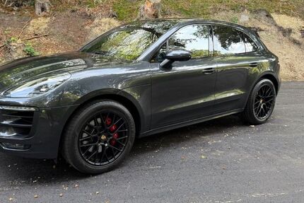 Porsche Macan 81.925 km 44.900 &euro; Aachen 52066