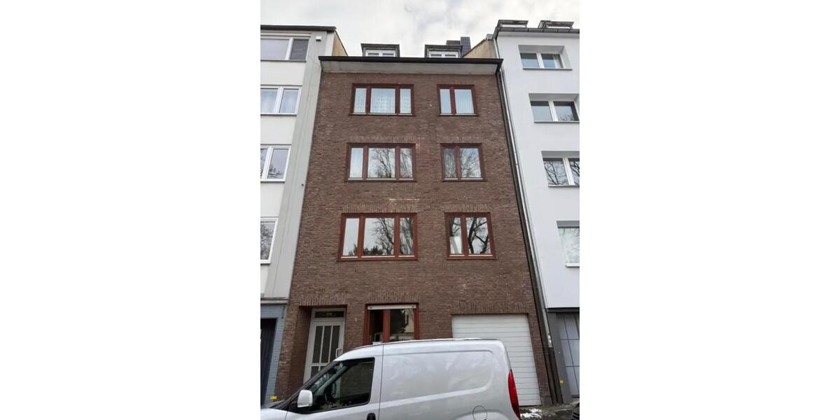 3 - Zimmer Dachgeschoss Wohnung 3 zimmer