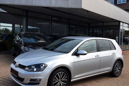 VW Golf 47.500 km 15.490 € Monschau (bei Aachen) 52156