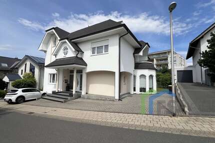 Haus Düren Distelrath - 9 Zimmer, 411 m&sup2;, 995.000&euro; | Angebot:23708507