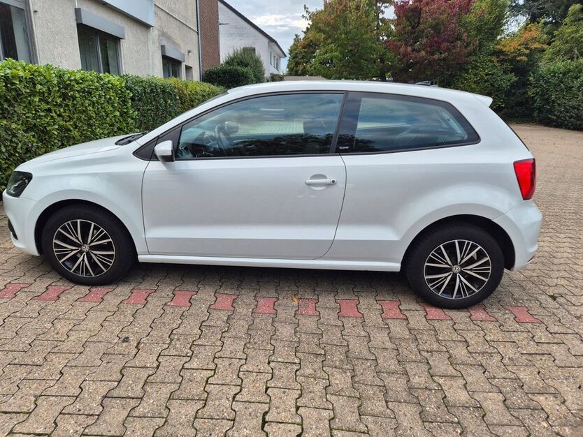 VW Polo 176.000 km 7.000 € Aachen 52076