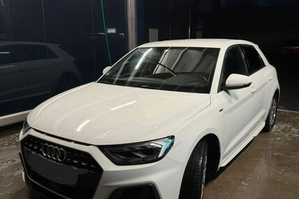 Audi A1 97.631 km 17.490 &euro; Roetgen 52159
