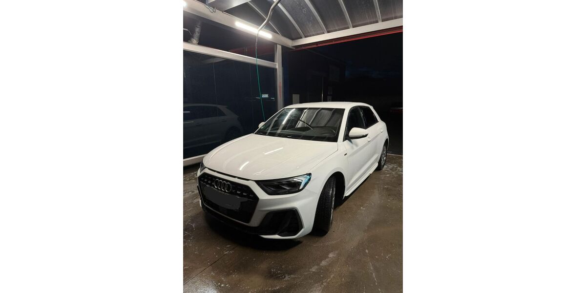 Audi A1 97.631 km 17.490 &euro; Roetgen 52159