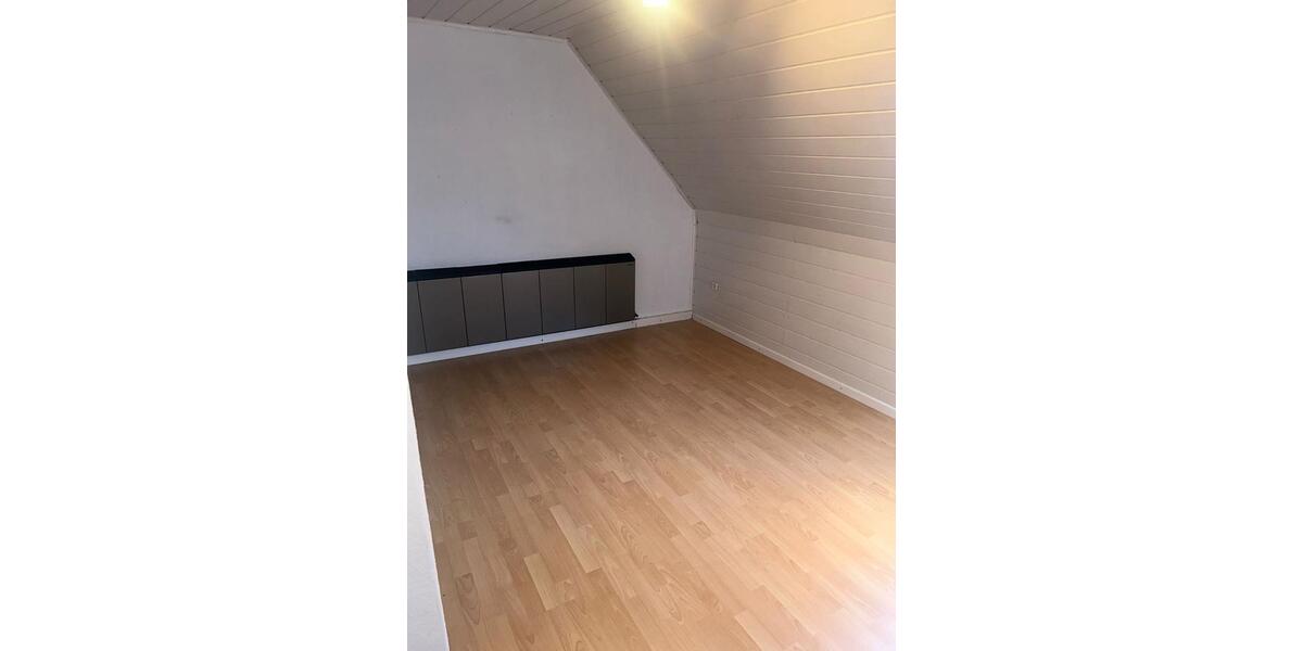 Reihenhaus Alsdorf - 4 Zimmer, 100 m&sup2;, 1.050&euro; | Angebot:25720940