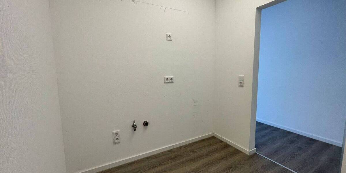 Gewerbeobjekt Aachen Eilendorf - 5 Zimmer, 98 m&sup2;, 1.200&euro; | Angebot:26417597