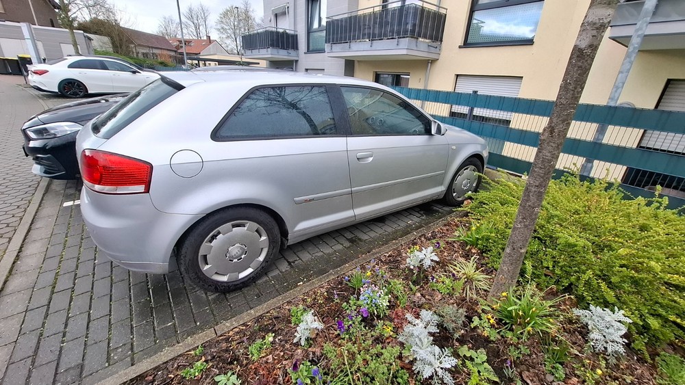 Audi A3 8P 213.637 km 3.000 &euro; Aldenhoven 52457