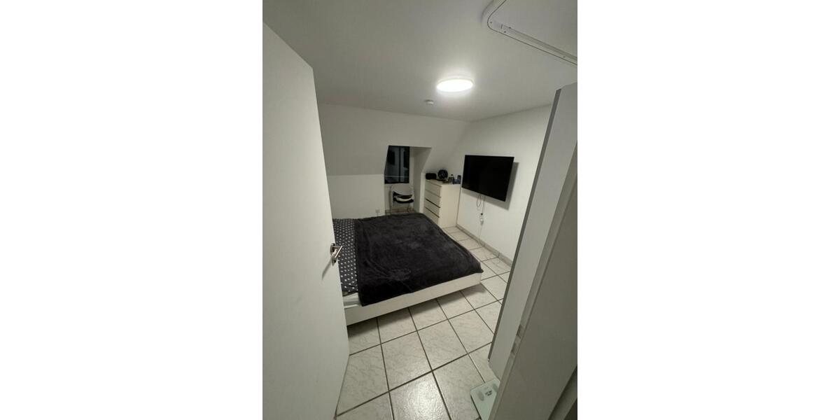 Dachgeschoßwohnung Aachen Aachen-Mitte - 3 Zimmer, 79 m&sup2;, 149.000&euro; | Angebot:27189777