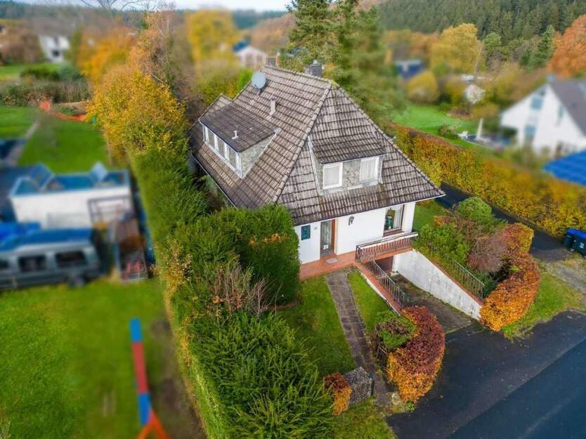 Roetgen-Rott: Traumhaftes Grundstück mit zwei Häusern Altbestand und traumhaftem Blick in die Eifel! 1 zimmer