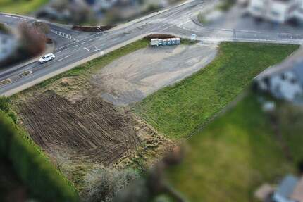Mehrere Ein, Zwei, oder Mehrfamilienhäuser, vieles ist möglich - Teilbar. zimmer