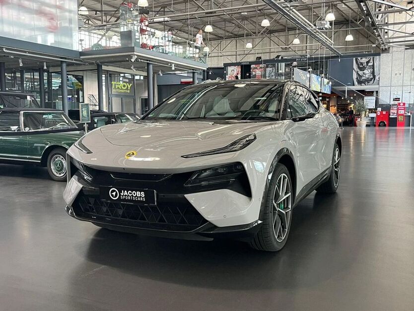 Lotus Eletre 5.000 km 118.900 € Eschweiler 52249