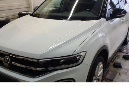 VW T-Roc 45.668 km 21.270 &euro; Aachen 52078