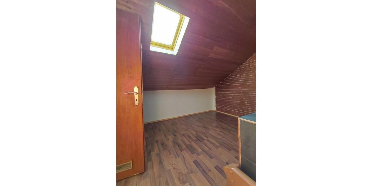 Einfamilienhaus Linnich - 6 Zimmer, 130 m&sup2;, 1.150&euro; | Angebot:25595847