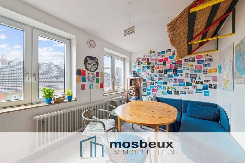 Großzügige 3-Zimmer-Wohnung (WG geeignet) in gepflegtem Mehrfamilienhaus in zentraler Innenstadtlage