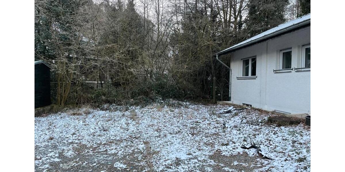 Freistehender Bungalow mit großem Gartengrundstück 5 zimmer